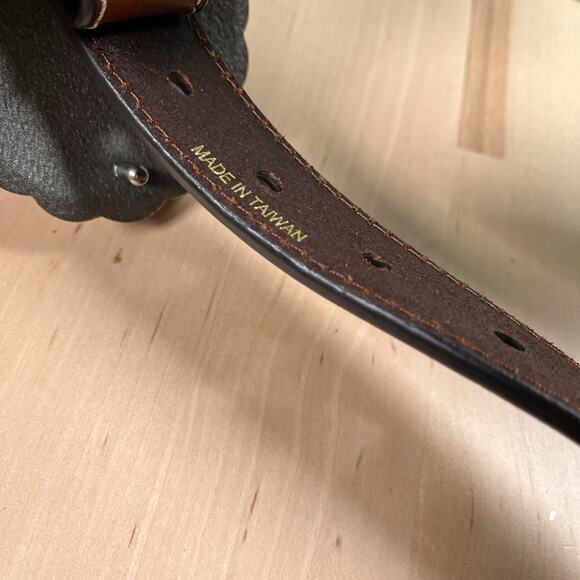 Ariat Western Womens Belt Leather Embossed Design Oval Conchos Brown Sz Small - Picture 9 of 9